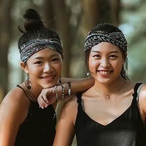 Celine and Cynthia - Nhà sáng tạo nội dung trong Cộng đồng ZV